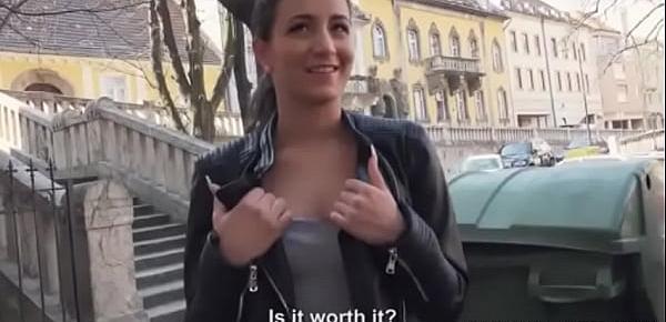 Brunette Czech babe Cindy Loarn gets pussy fucked for cash